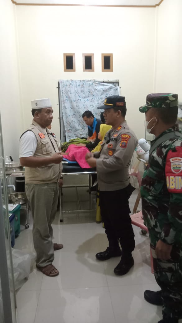 Gercep, Polsek Batangtoru Bersama Warga Evakuasi Korban Tenggelam di Air Terjun Sidua-dua Angkola Barat