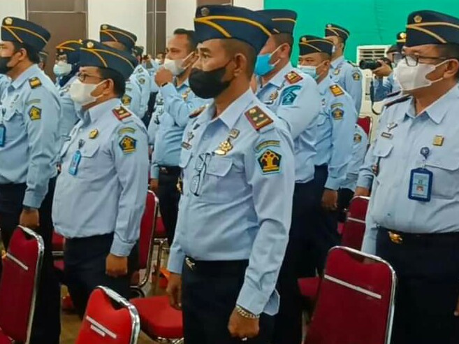 Kalapas Kelas IIB Padangsidimpuan Kanwil Kemenkumham Sumut Tandatangani Deklarasi Janji Kerja 2022 & Pencanangan Pembangunan ZI