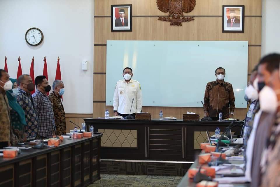 Bupati Pakpak Bharat Pimpin Rapat Evaluasi Program Kerja Thn 2021