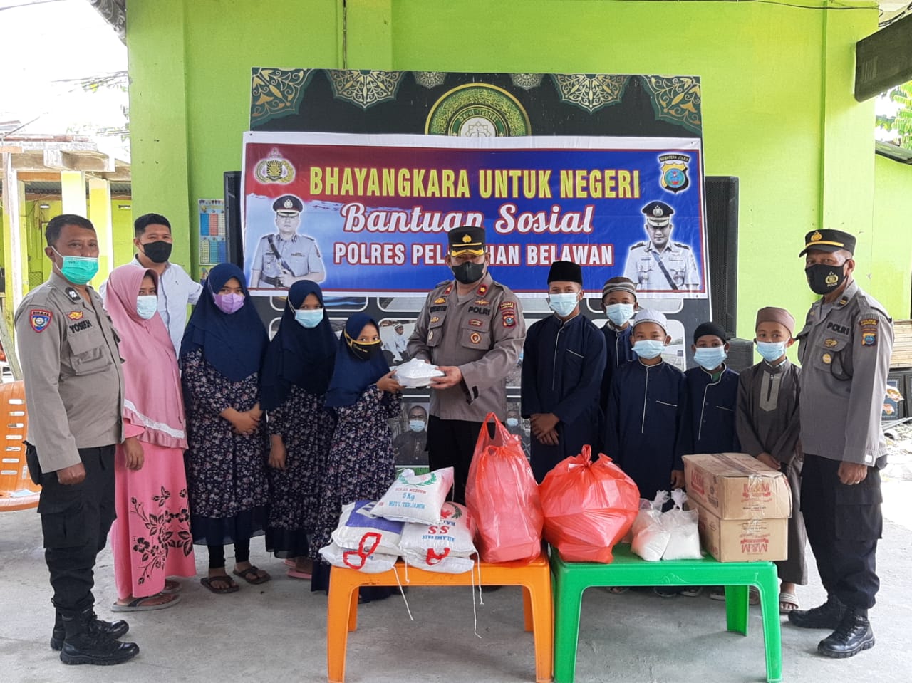 Saling Berbagi di 
