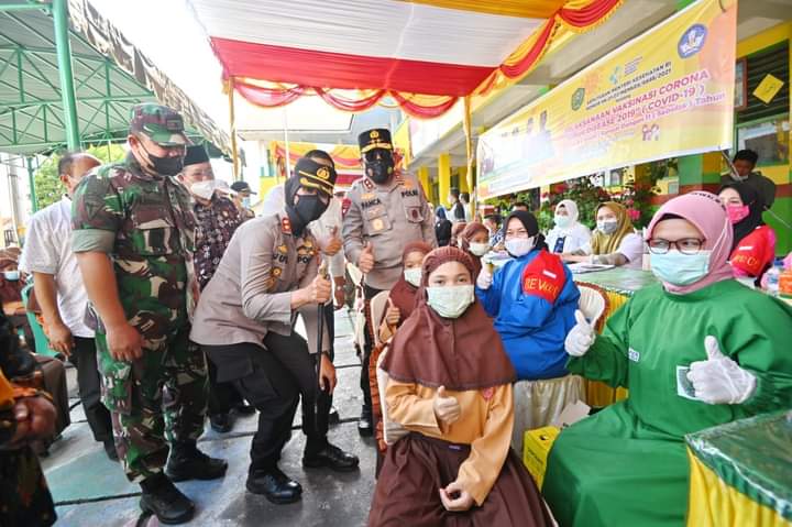 Kapoldasu Tinjau Vaksinasi anak usia 6-11 tahun di Kota Padangsidimpuan
