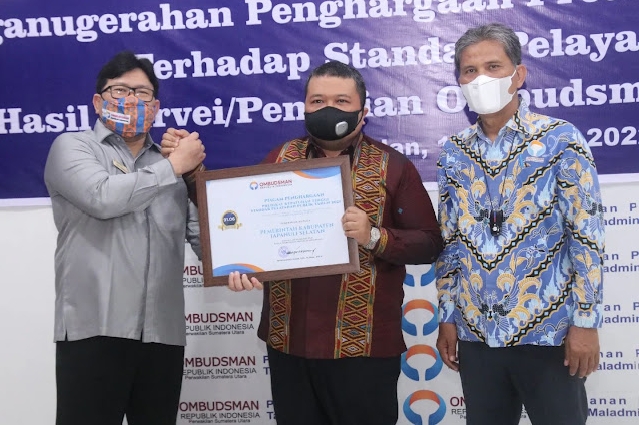 Tapsel Peringkat ke 3 Kepatuhan Pelayanan Publik Zona Hijau Dari Ombudsman RI