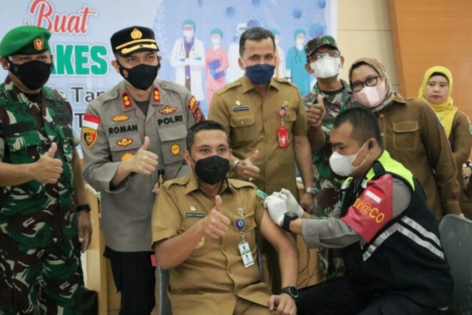 Bupati Andar Amin Harahap Pimpin Vaksinasi Dosis Ke Tiga Jenis Booster Terhadap PNS Se-Paluta