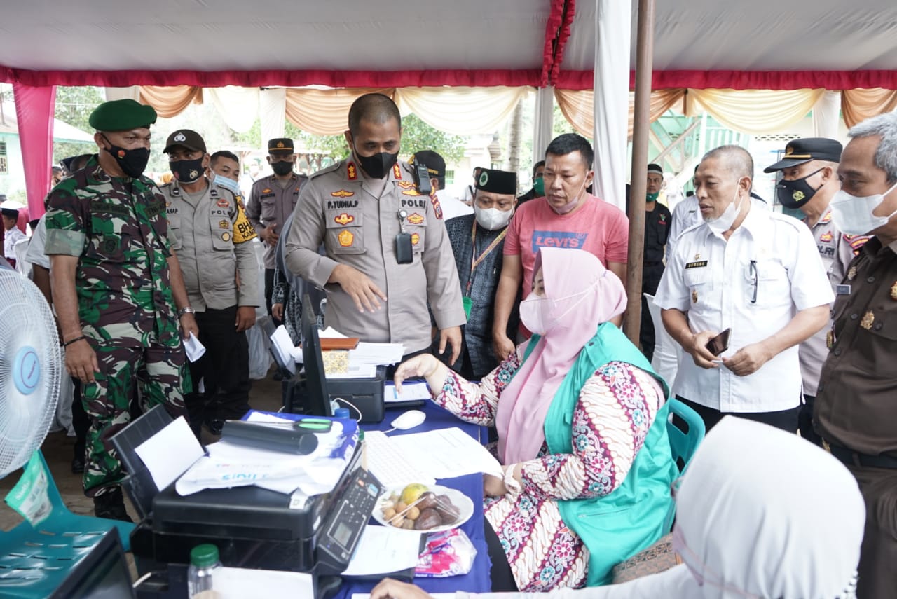 Bupati Dan Forkopimda Asahan ikuti Zoom Meeting Vaksinasi Covid 19 Bersama Kapolri