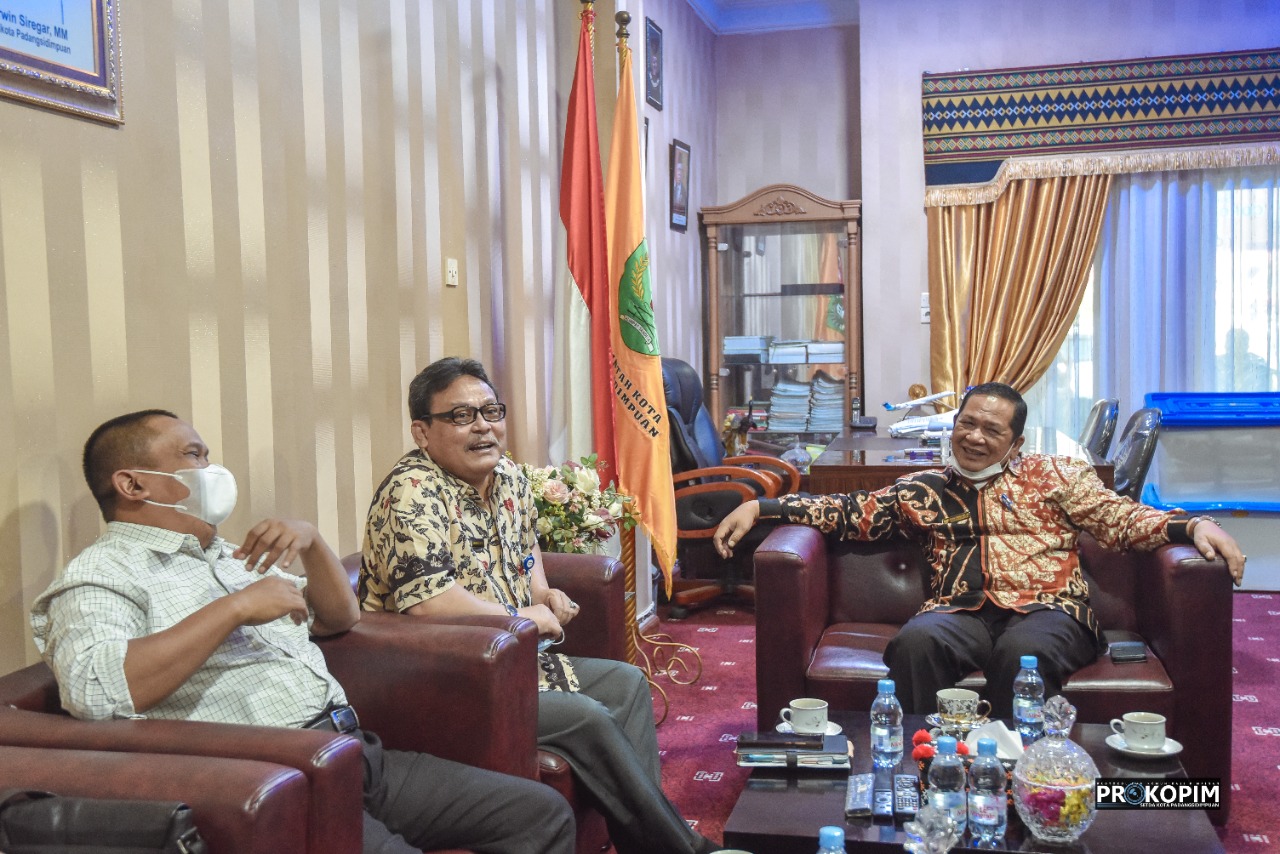 Kepala Perwakilan BPKP Provinsi Sumut Kwinhatmaka didampingi Korwas APD Rohmad Basuki bersilaturahmi ke Wali Kota PSP Irsan Efendi Nasution