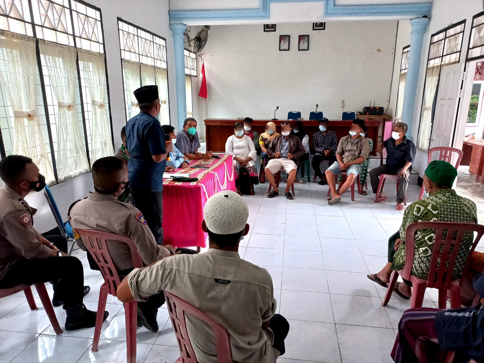 Polsek Batang Angkola Mediasi Terkait Diamankannya 4 Pasangan di Warung Remang Sayur Matinggi