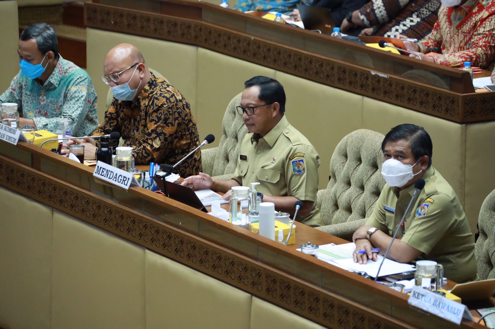 Rapat Kerja dengan Komisi II DPR RI, Pemerintah-DPR-Penyelenggara Sepakati Jadwal Pemilu Serentak