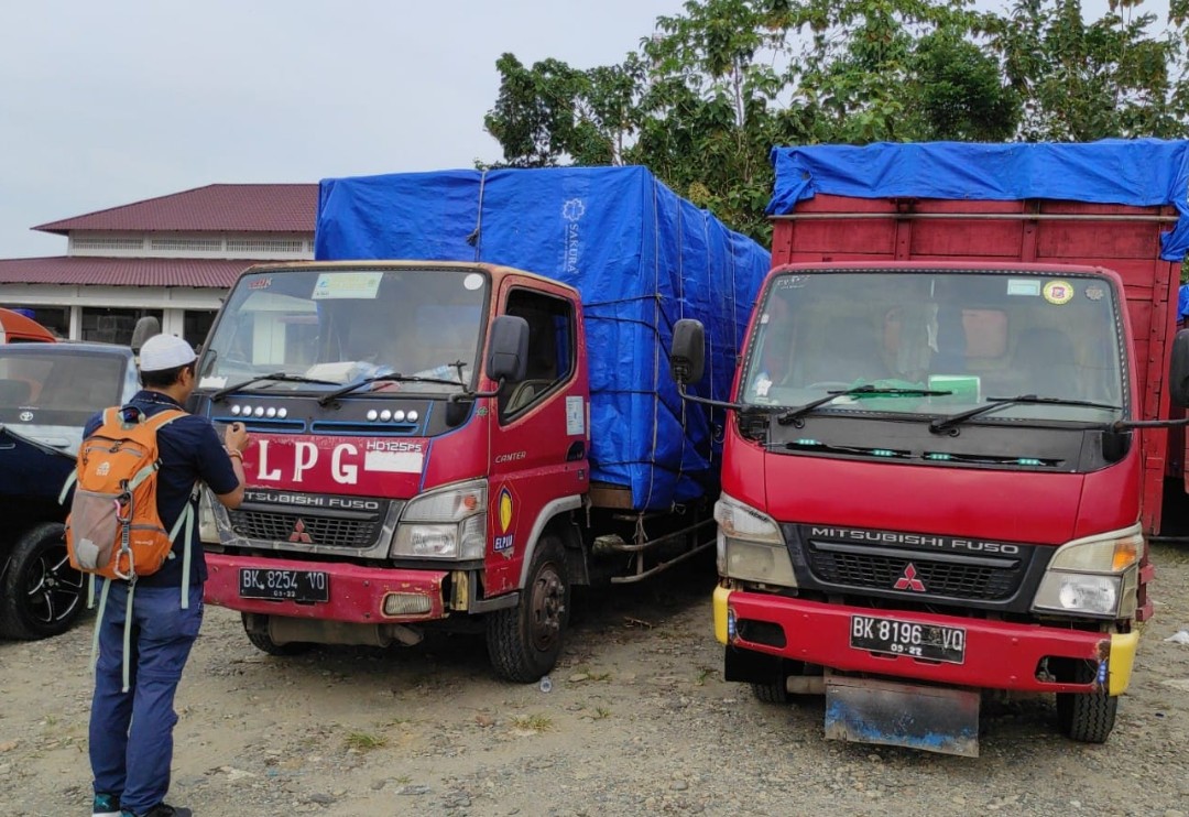 Ditreskrimsus Poldasu Amankan 8 Truk Bawa Barang Asal Malaysia Tanpa Dokumen