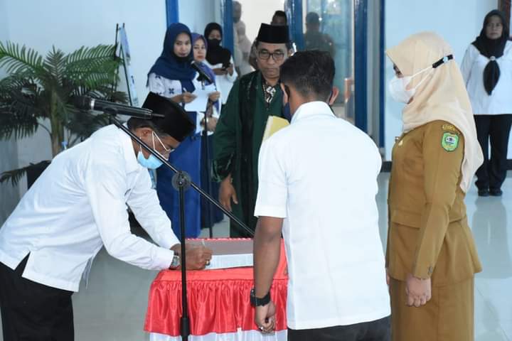 Sekretaris Daerah Madina Lantik 7 Orang Kepala UPTD Puskesmas