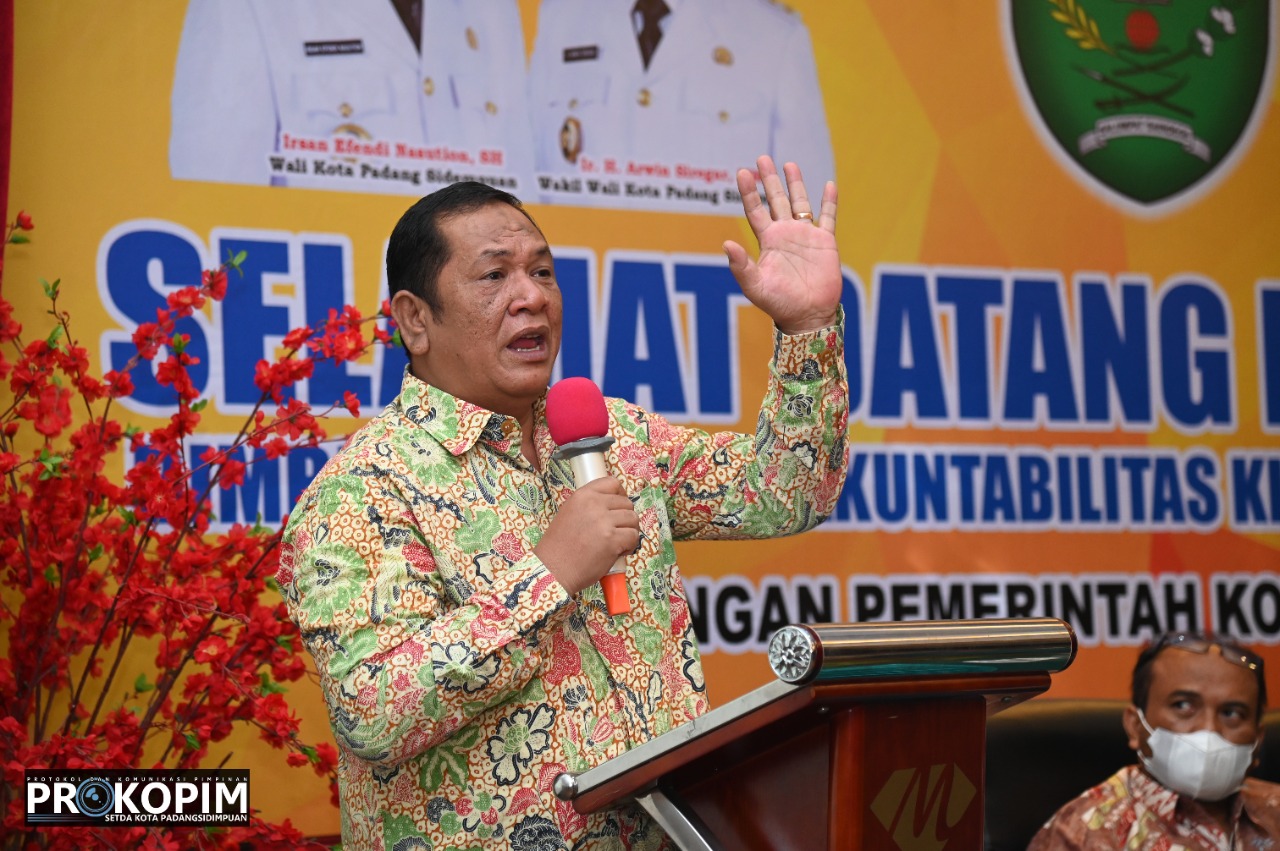 Walikota Buka Bimtek AKIP, Irsan Efendi Nasution : Tanggungjawab Pemko Sajikan pelaporan kinerja Terbaik