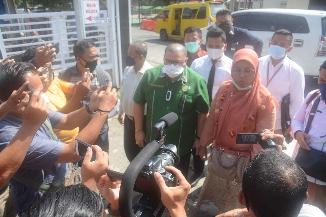 Bung Razman Arif Nasution Dampingi Bendahara Dinkes Sidimpuan Ke Kajari Kota Padangsidimpuan