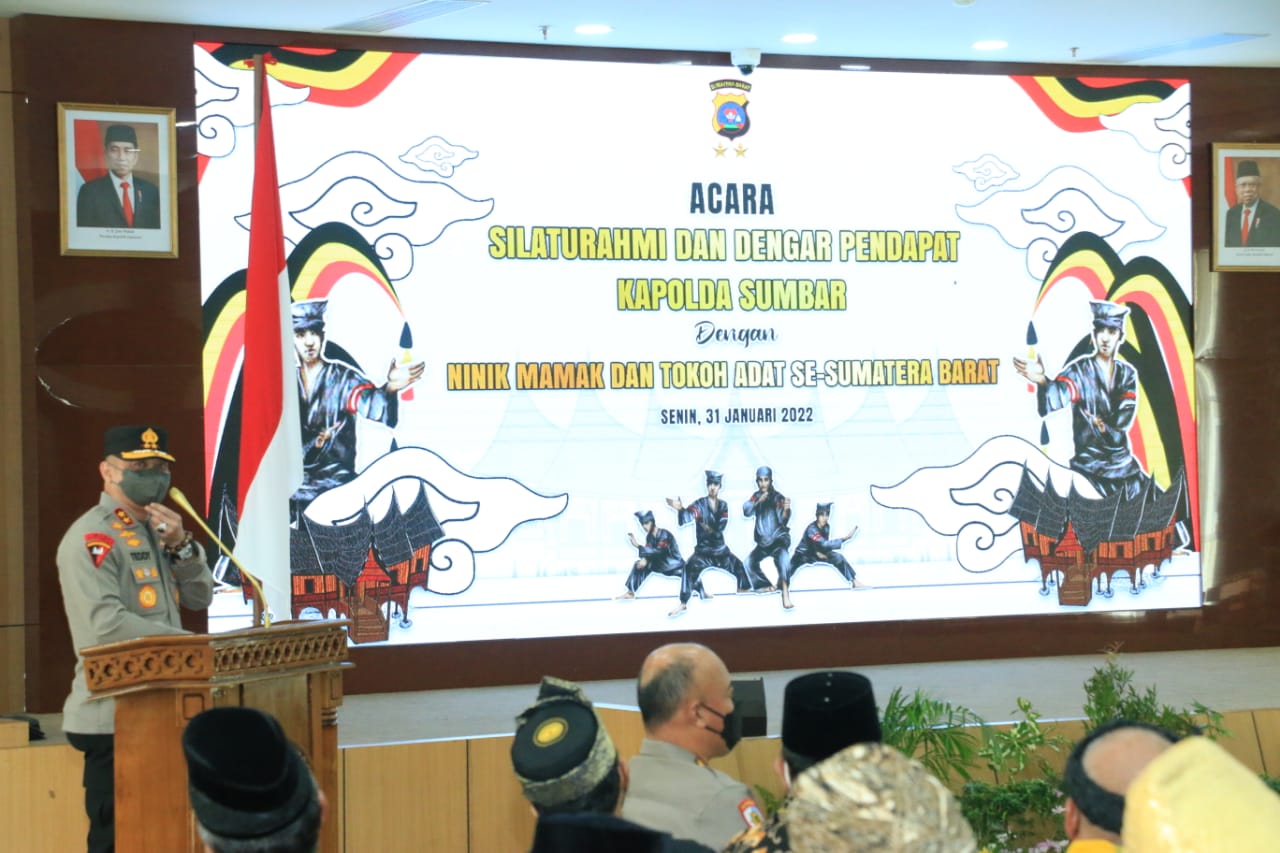 Kapolda Sumbar Silaturahmi dengan Tokoh Adat se Sumbar, Irjen Pol Teddy : Keamanan Menjadi Tanggung Jawab Bersama
