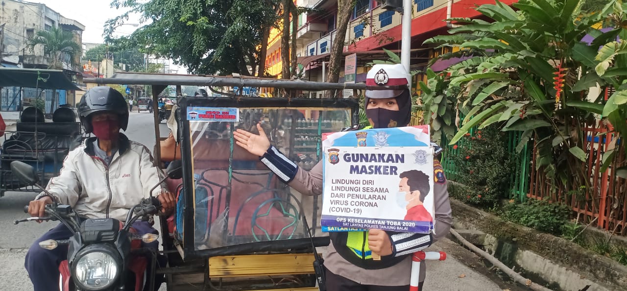 Sat Lantas Polres Tanjung Balai Rutin Mensosialisasikan Pengunaan Masker
