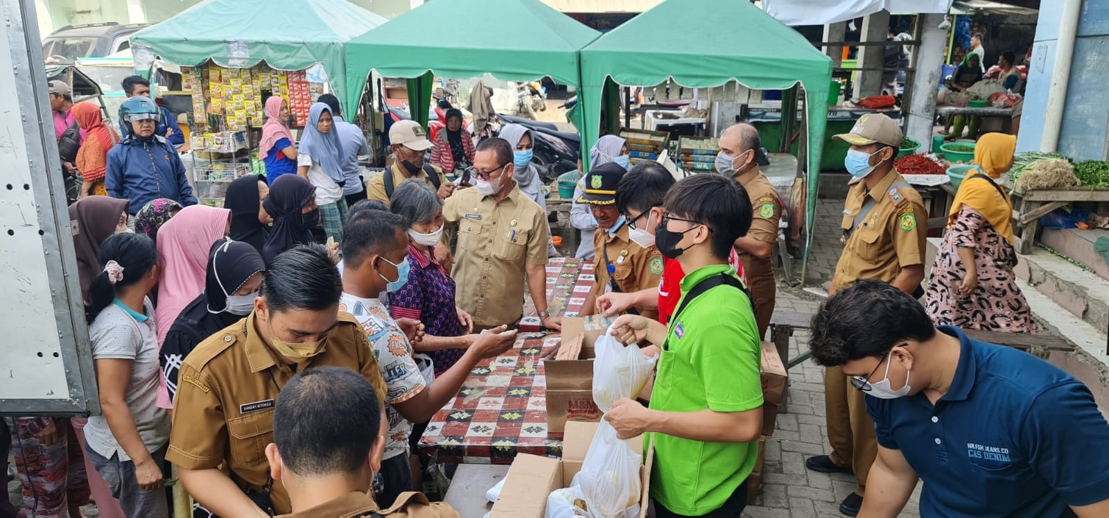 Bantu Masyarakat Memenuhi Kebutuhan Minyak Goreng, Pemko Medan Operasi Pasar Murah Minyak Goreng Rp14.000