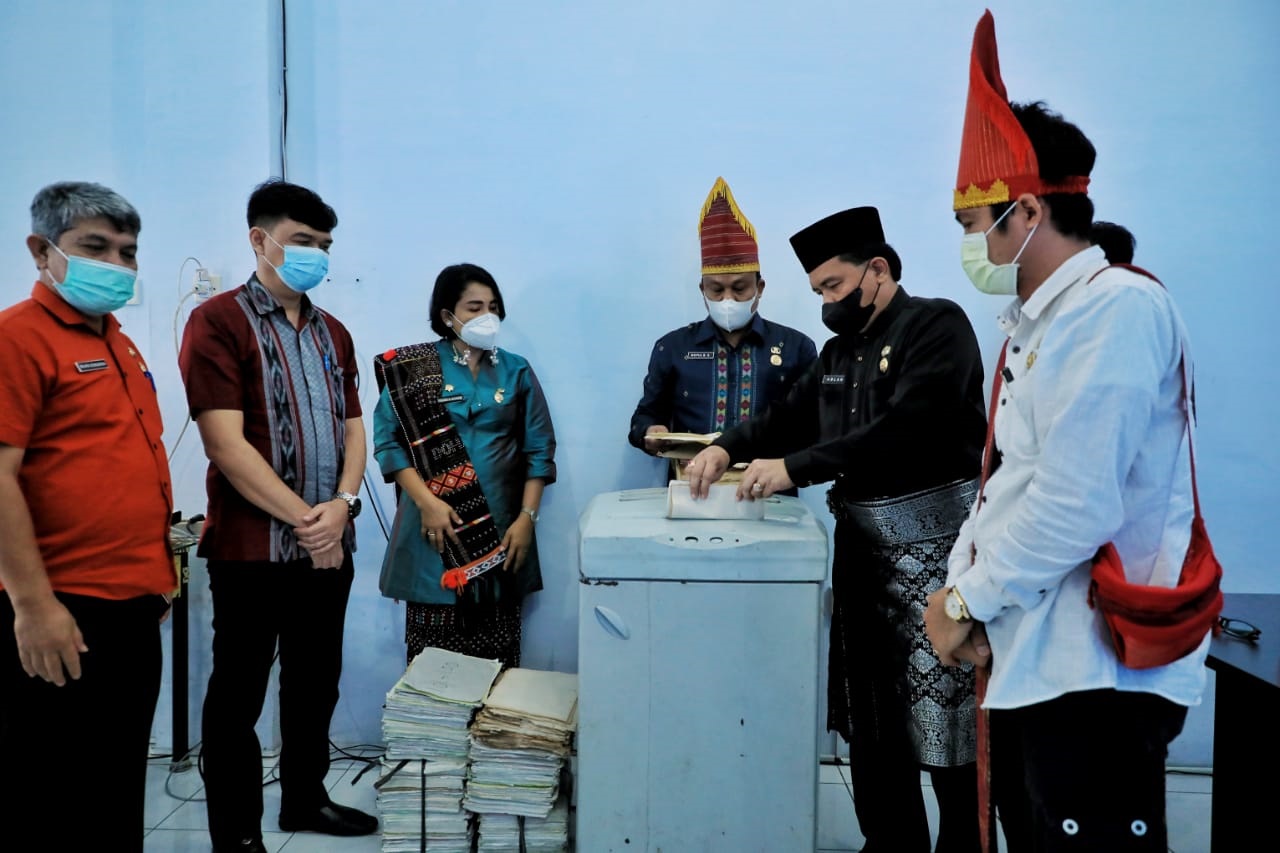 Pemko Medan Musnahkan 4.259 Arsip Berusia Dibawah 10 Tahun