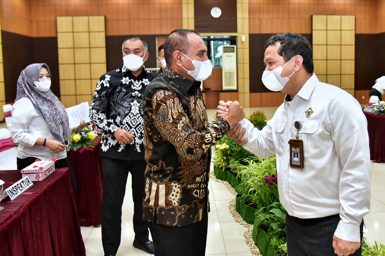 Terima Laporan Hasil Pemeriksaan BPK,  Edy Rahmayadi Segera Tindak Lanjuti