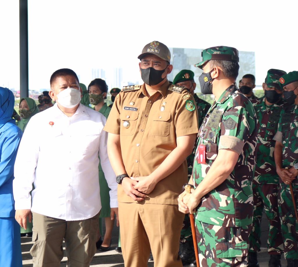 Wali Kota Medan Antar Kasad dan Ketua Persit KCK
