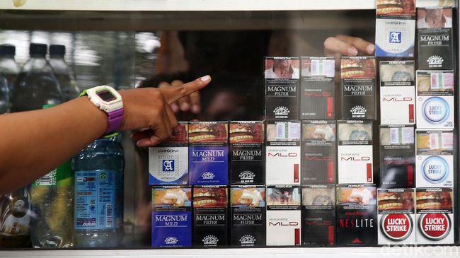 Harga Rokok Resmi Naik, Berikut Daftar  Terbaru Tahun 2022, dari Sampoerna hingga Marlboro