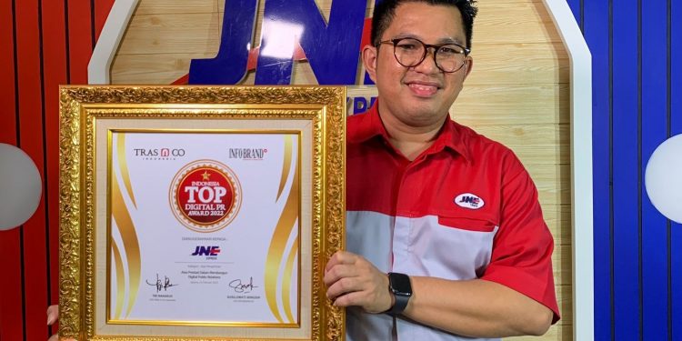 JNE Raih Penghargaan Indonesia Top Digital PR Award 2022 kategori Jasa Pengiriman