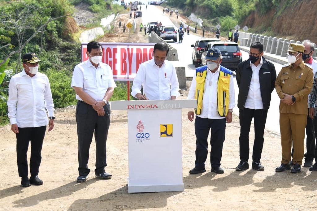 Gubsu Edy Rahmayadi Dampingi  Presiden Jokowi Resmikan Jalur Balige By Pass, Segini Dana Digelontorkan