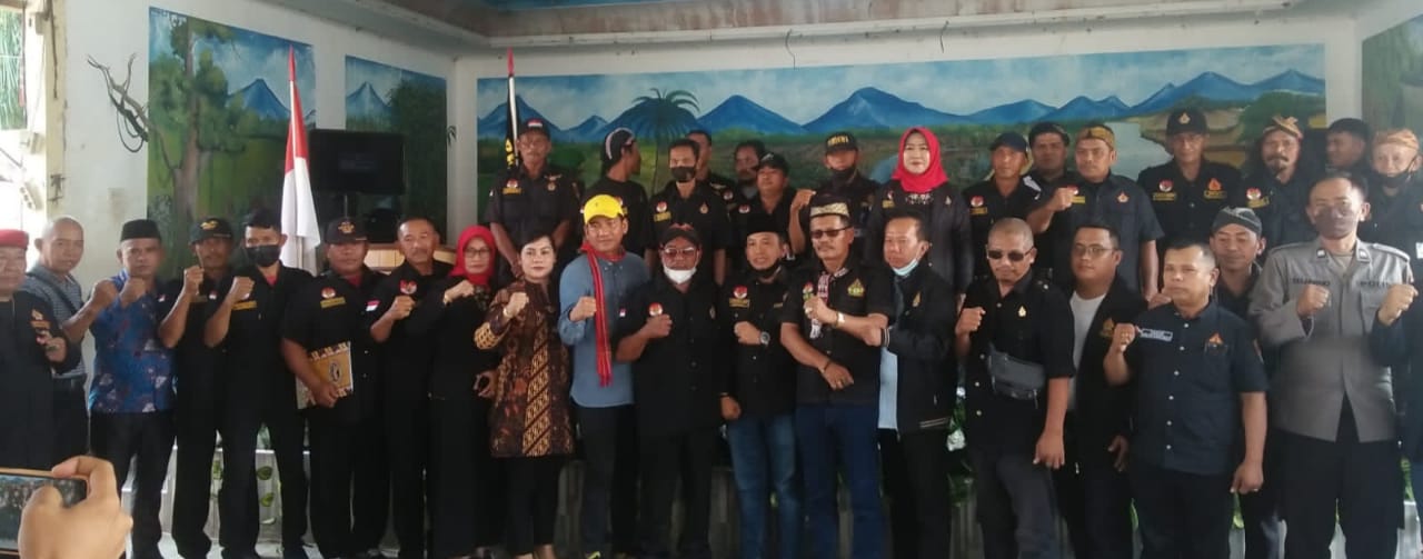 TIGA RANTING PENDAWA DESA GUNUNG TINGGI-SIRBETUNG &  TJ.KERIAHAN DILANTIK
