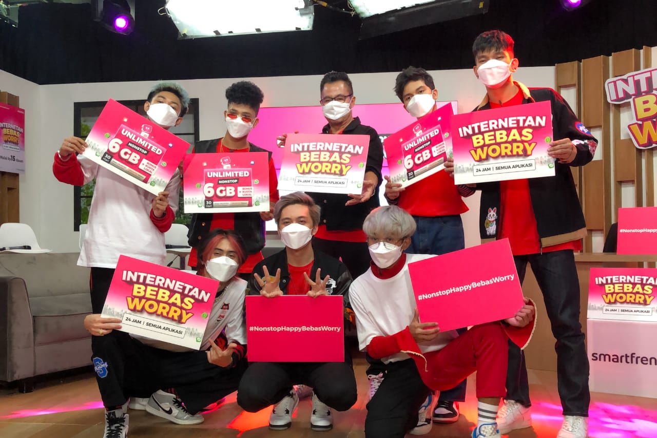 Perkuat Paket Unlimited, Smartfren Hadirkan Unlimited Nonstop buat Internetan Happy Bebas Worry
