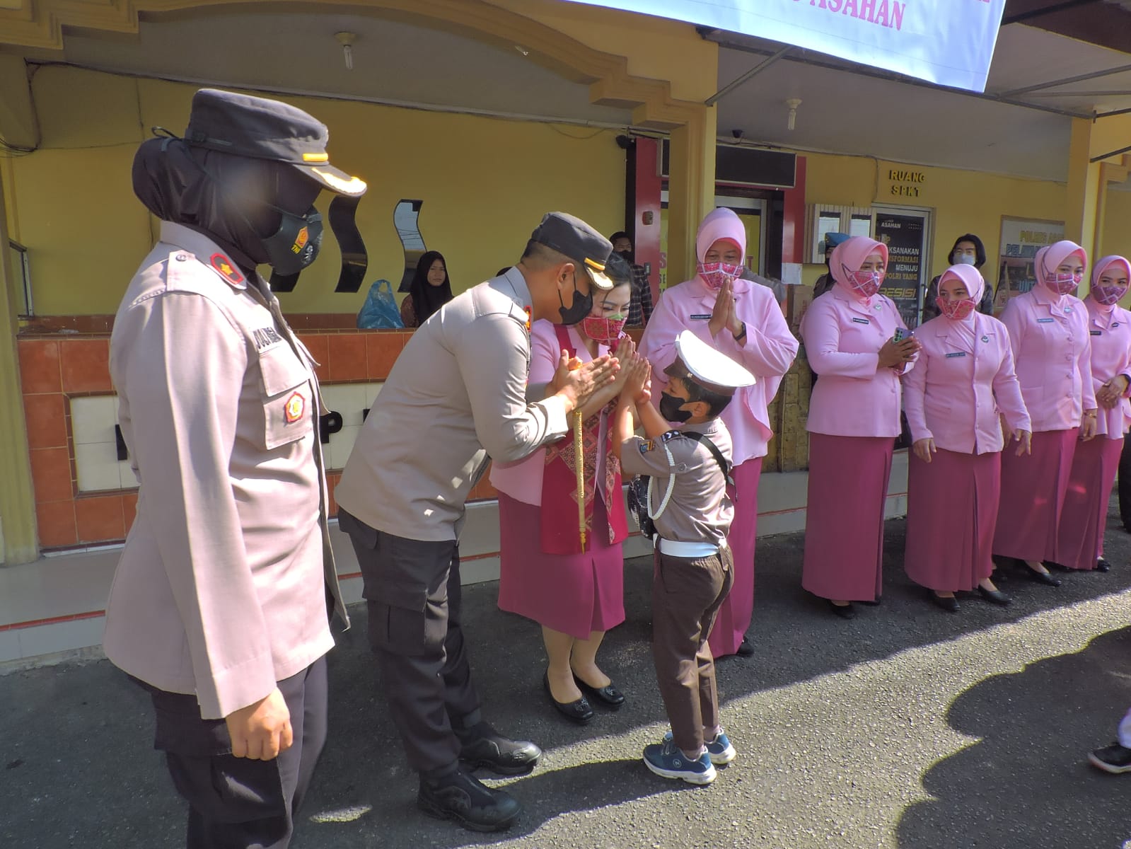 Educational TRIP, Murid TK Bhayangkari 08 Kunjungi Mako Polres Asahan