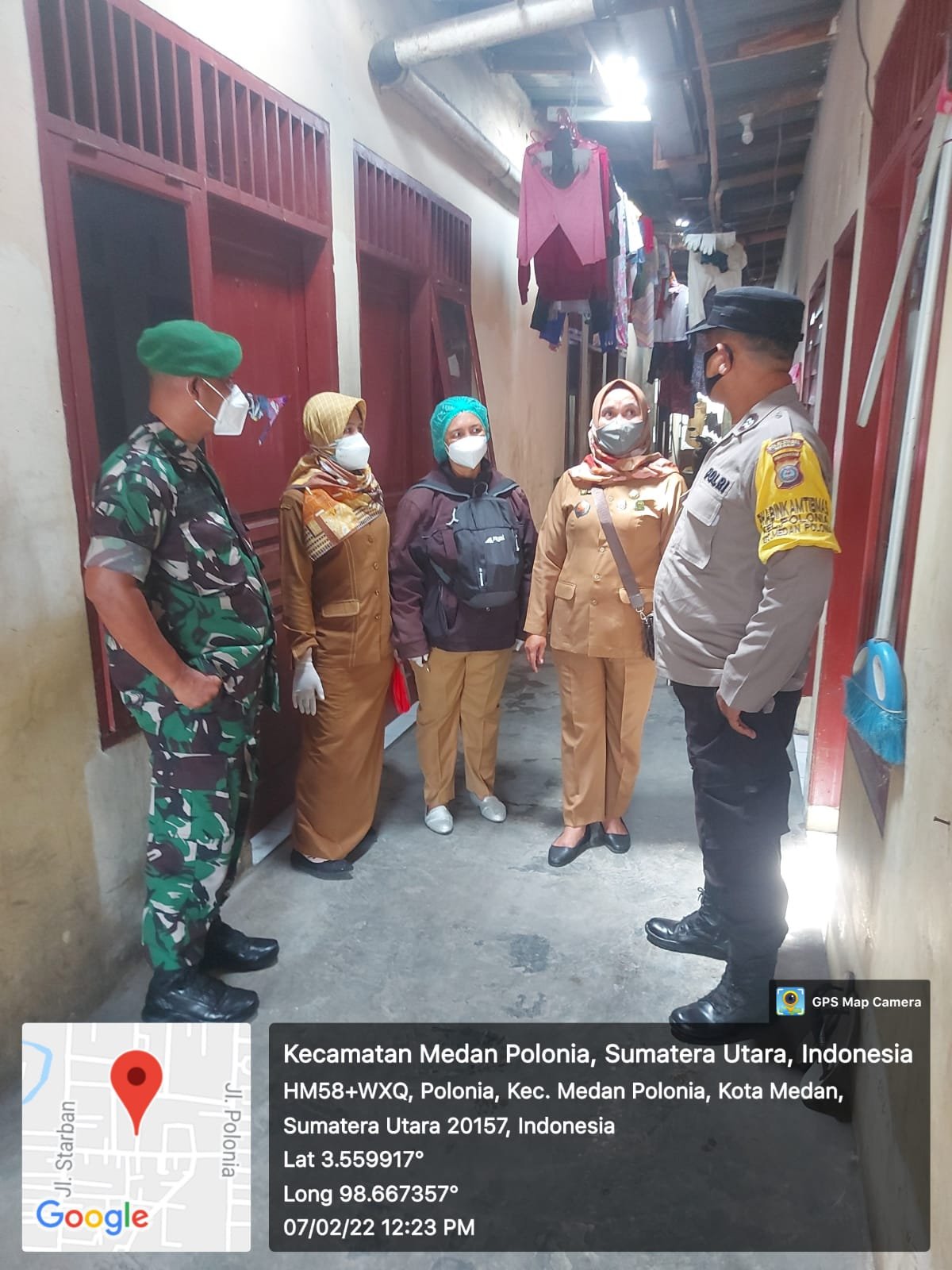 Polsek Medan Baru Bersama 3 Pilar Lakukan Tracing Terhadap Warga Terkonfirmasi Covid-19 di Kelurahan Polonia