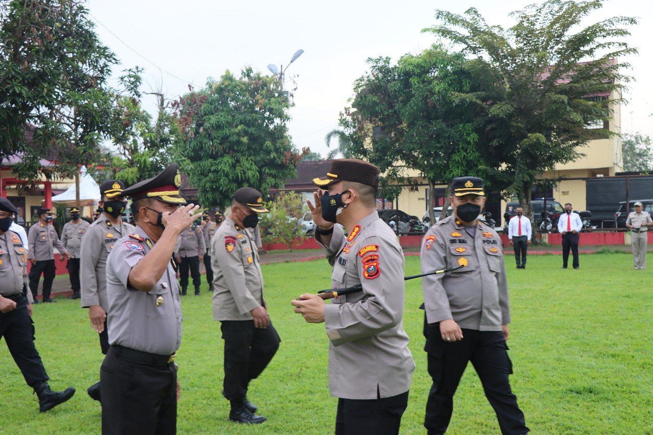 Naik Pangkat, Kapolresta DS Kombes Pol Irsan Sinuhaji, SIK, MH,Ucapkan Selamat Kepada Kasat Binmas