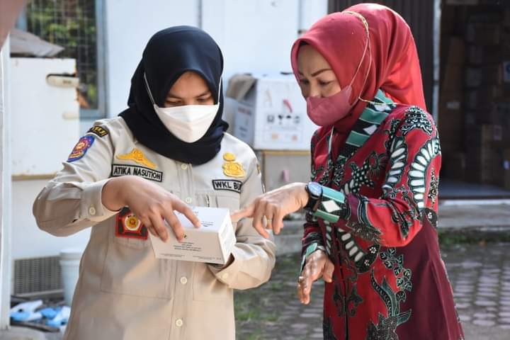 Wakil Bupati Madina dan Ketua TP PKK Sidak Beberapa Kantor Dinas