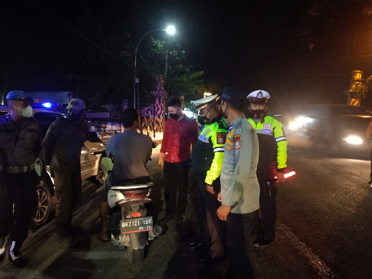Polres Tanjung Balai Cek Prokes dan Kelengkapan Vaksin Pelaku Perjalanan