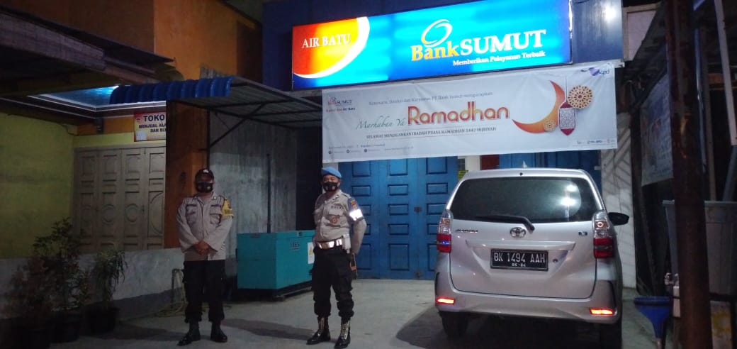 Personel Sat Samapta Polres Asahan Gelar Patroli di Obvit Perbankan dan ATM Pada Malam Hari