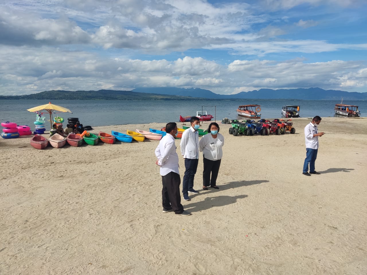 Wabup Toba tinjau Pantai Lumban Bulbul
