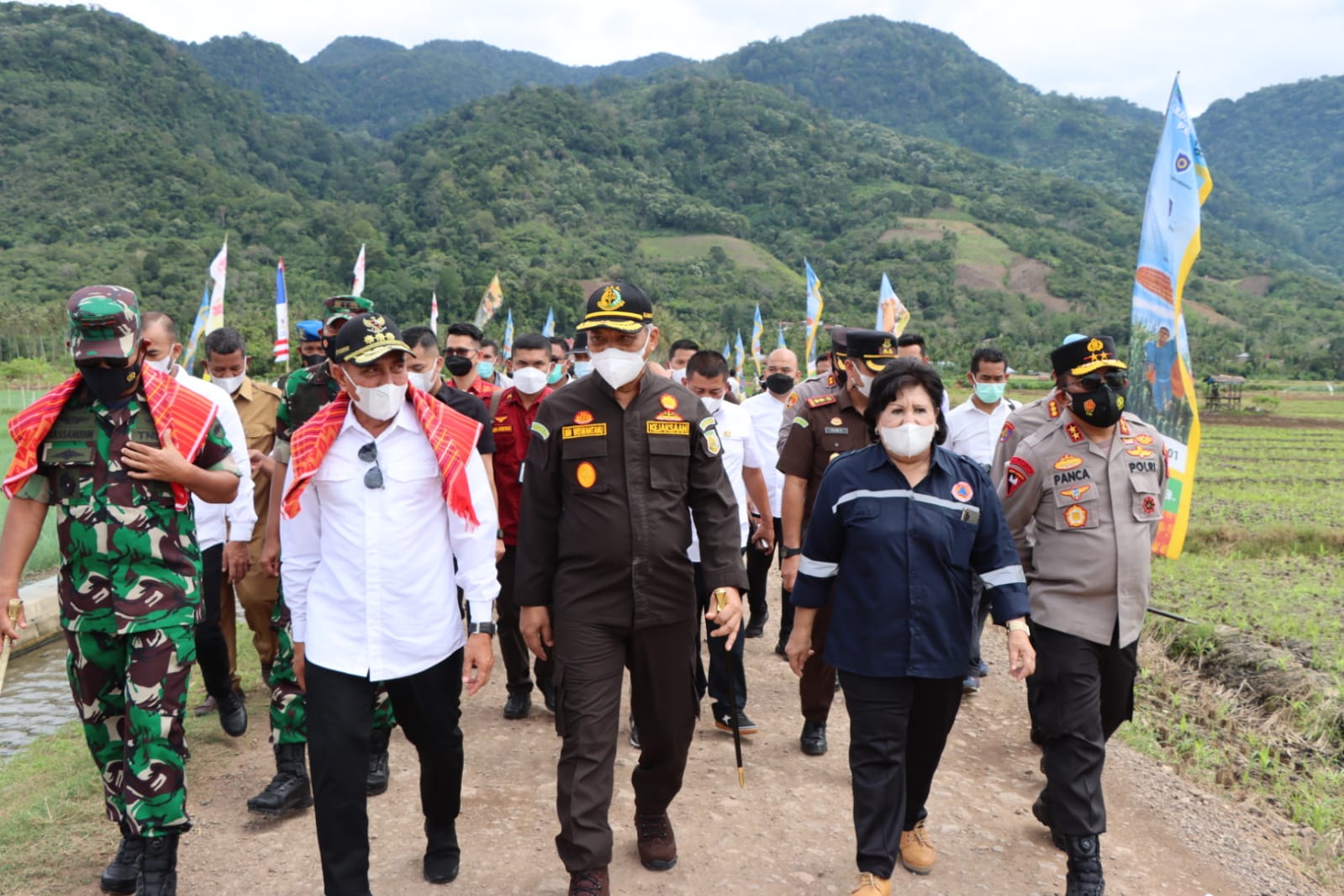 Kapolda Sumut, Gubernur dan Pangdam I/BB Serbu Nias Akselerasi Vaksinasi Lansia dan Pelajar