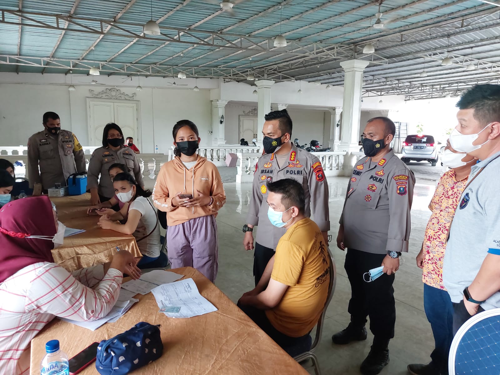 Gencarkan Vaksin Lansia, Pelajar dan masyarakat umum , Kapolresta Deli Serdang tinjau Vaksinasi di Kec. Lubuk Pakam dan Tanjung Morawa