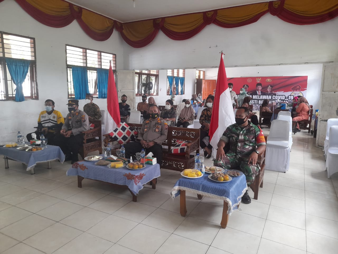 Kapolresta Deli Serdang Ikuti Zoom Meeting Dengan Kapolri Sekaligus Tinjau Pelaksanaan Percepatan Vaksinasi Di SMPN 1 Beringin