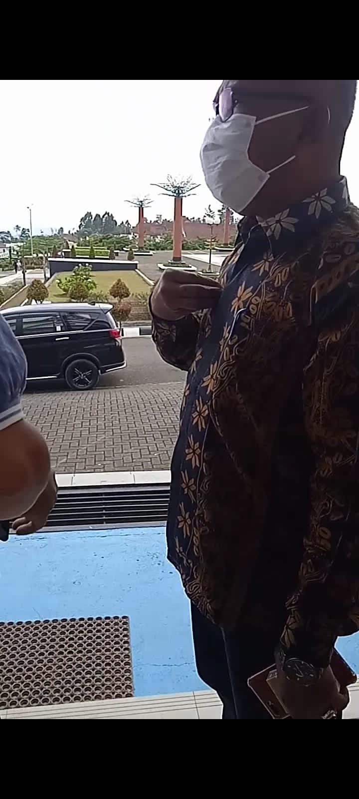 Bupati Tapsel DimintaÂ  Copot Kadis Pendidikan Yang Arogan