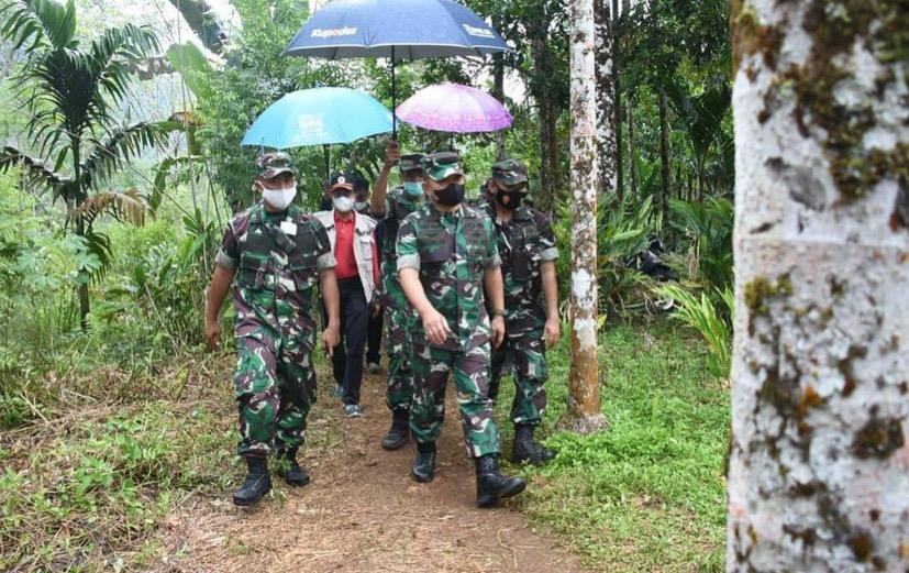Kasad: Hujan Hanya Membasahi, Tidak Menghalangi