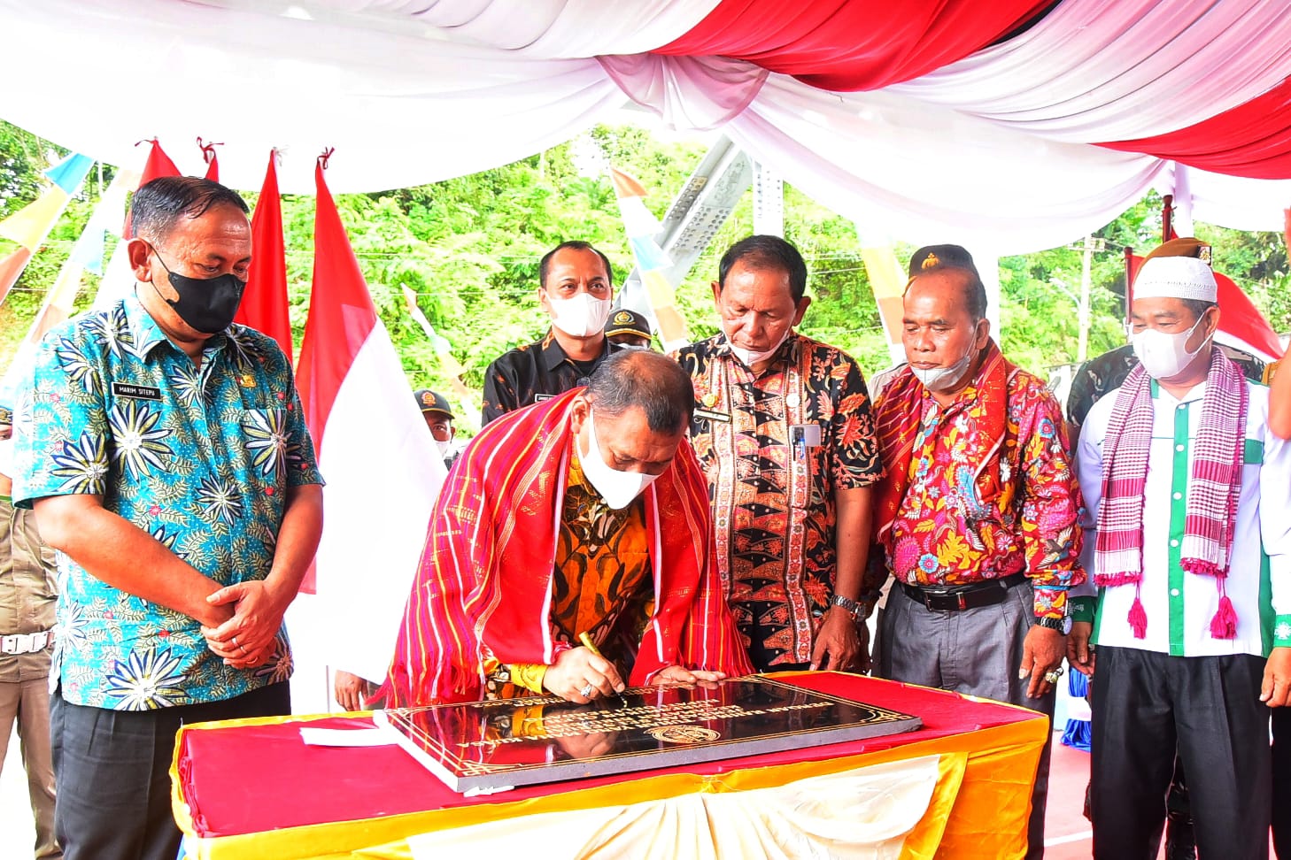 Bupati H . Ashari Tambunan Resmikan Jembatan Sei Seruai