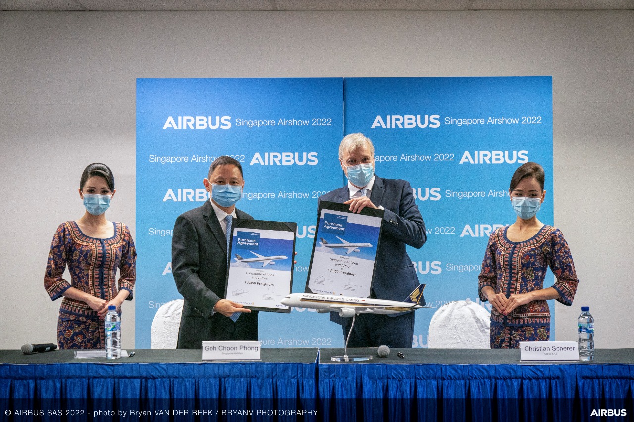 SINGAPORE AIRLINES MEMESAN TUJUH PESAWAT KARGO AIRBUS A350F