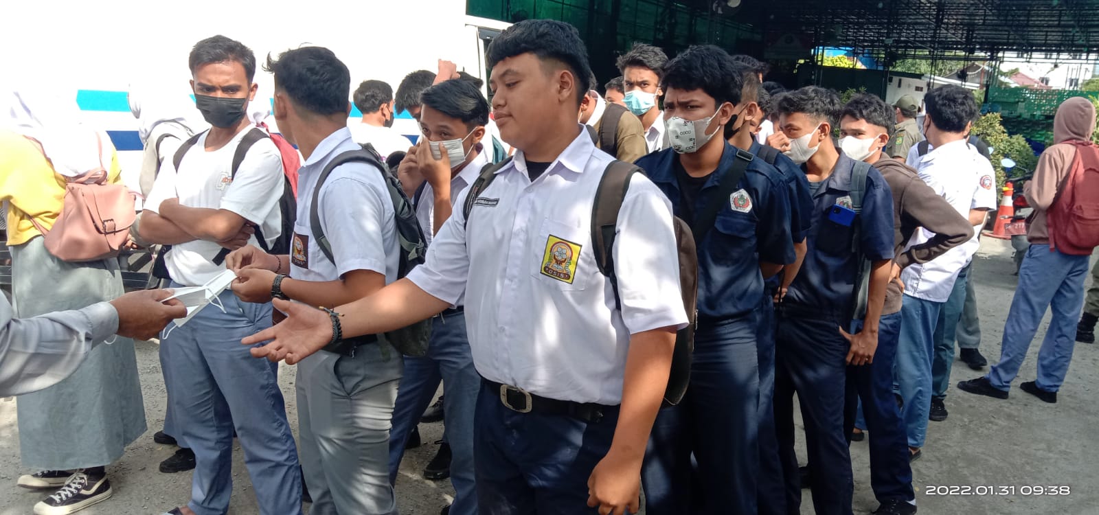 Pelajar Terjaring, Sosialisasi PKL, Penertiban Spanduk & Bangunan Liar