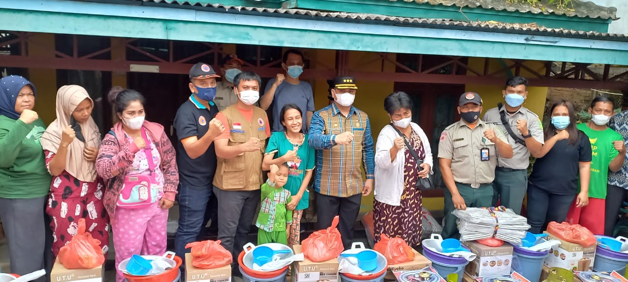 Tindaklanjuti Arahan Bobby Nasution, BPBD Medan Beri Bantuan pada Korban Kebakaran di Kelurahan Bagan Deli