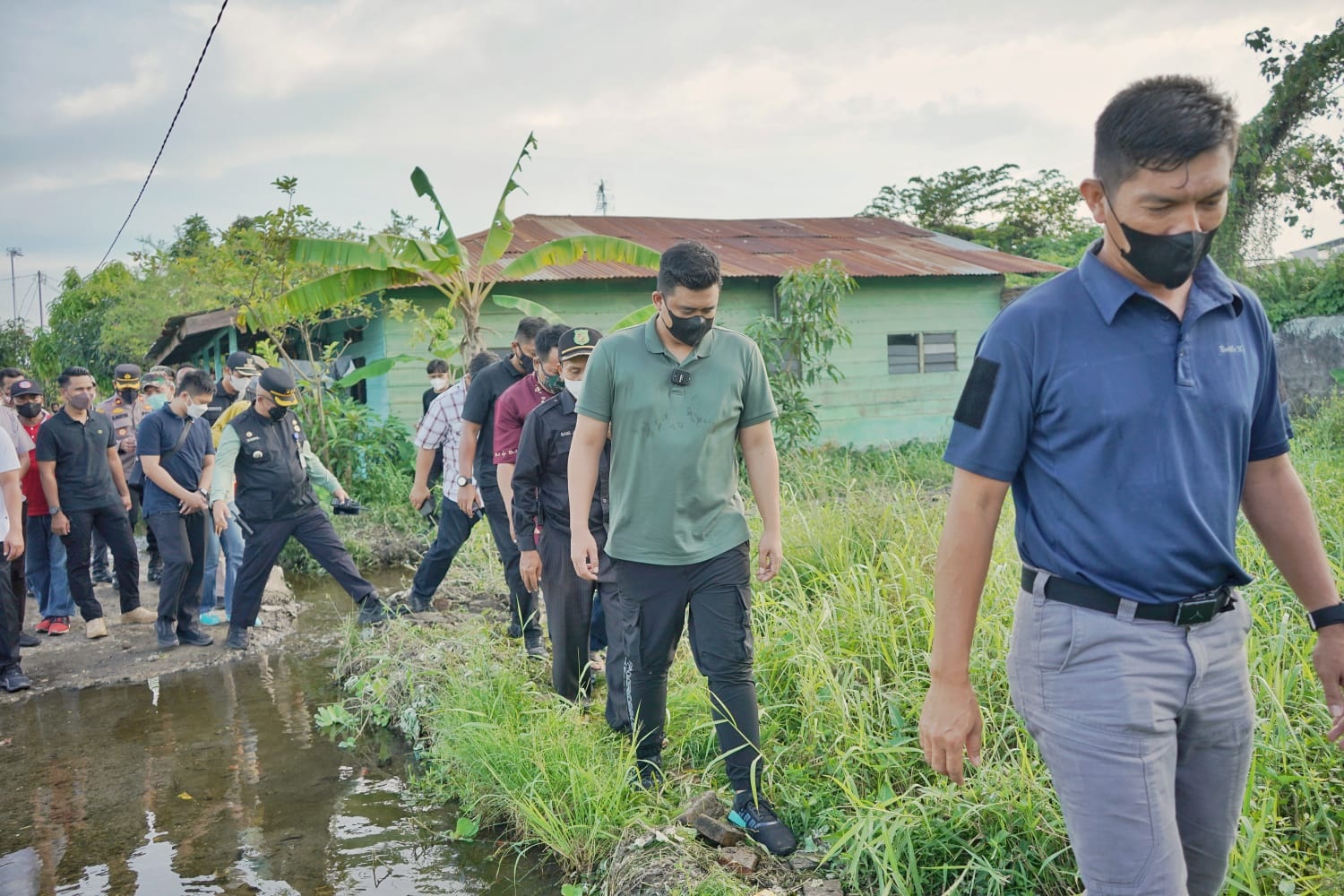 Sikapi Keluhan Banjir Di Kelurahan Rengas Pulau, Bobby Nasution Minta Dinas PU Secepatnya Atasi