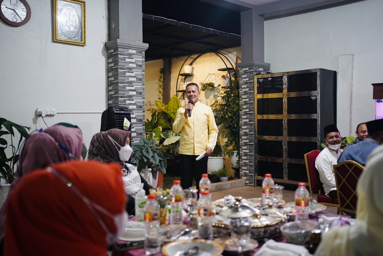 Silaturahmi dengan Masyarakat Labuhanbatu, Musa Rajekshah : Jaga Kekompakan dan Saling Dukung-mendukung
