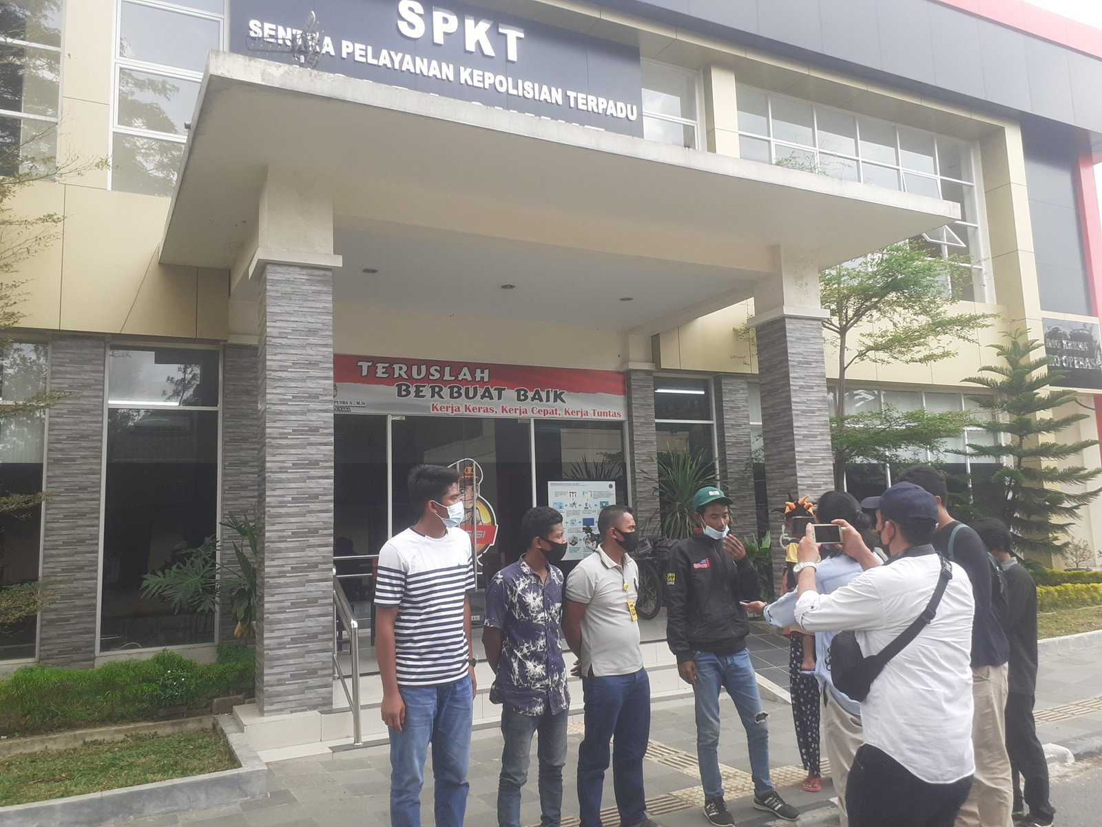 Irwansyah Warga Sintis Korban Penganiayaan Sekelompok Preman Melapor ke Polda Sumut