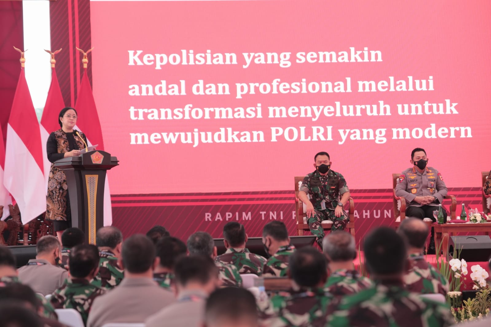 Puan Minta TNI-Polri Bantu Kawal Pemulihan Ekonomi dan Sosial dampak Pandemi Demi Kesejahteraan Rakyat
