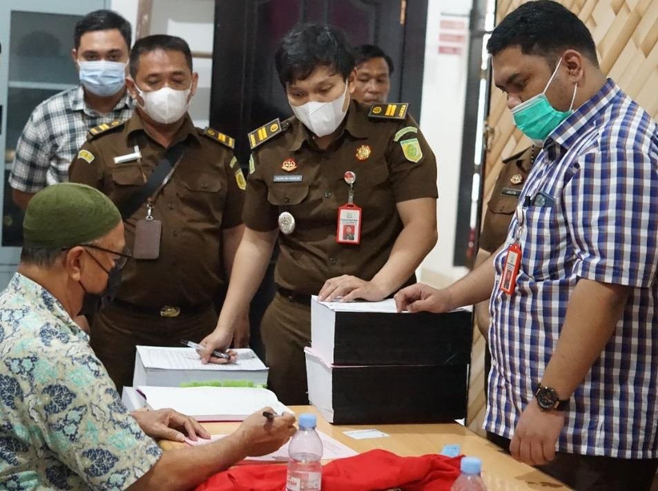 Kejari Medan Limpahkan Perkara dugaan korupsi Handy Talky  ke PN Medan