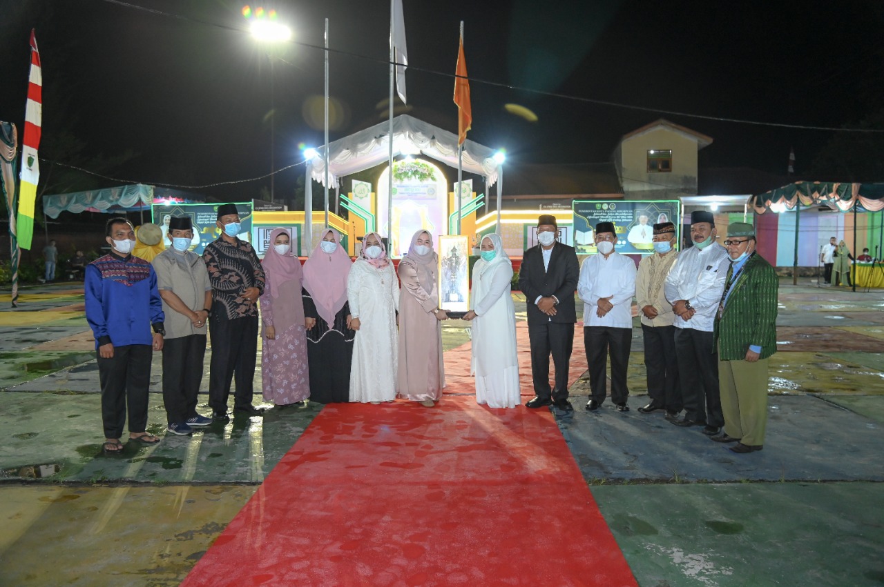 Walikota Padang Sidempuan Irsan Efendi Nasution SH resmi menutup perhelatan MTQ ke-XXI