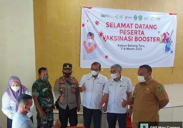 KAPOLSEK BATANGTORU TINJAU VAKSINASI DOSIS I, II DAN BOSTER DI PTPN III
