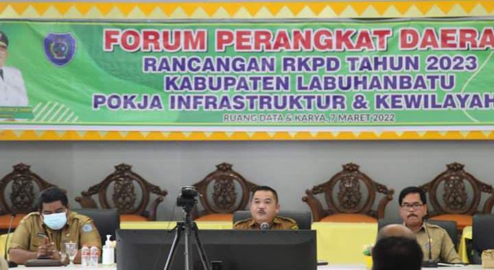 Sekdakab Labuhanbatu Pimpin Rapat Forum Perangkat Daerah